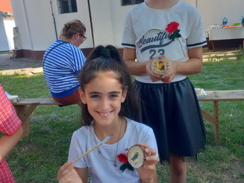 IMG-afb2de189222f4aa8b5b3b14db77fa83-V_resize