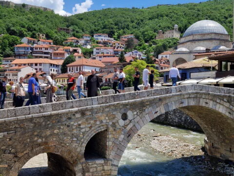 IMG-f318fe33245fc14327f753fe7da2b11b-V_resize