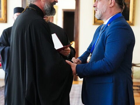 img-9648183_resize