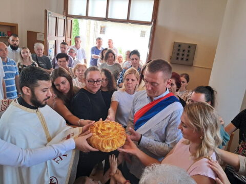 1000026430_resize