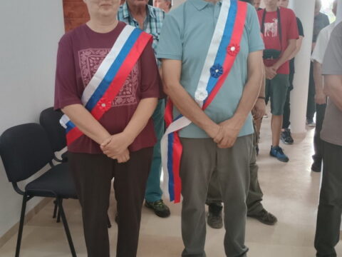 1000086152300_resize