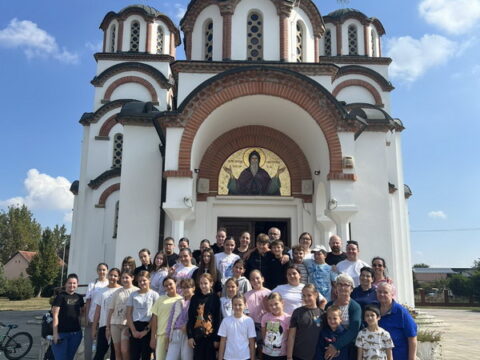 IMG-120b841f03bfaae20af990483aa6132b-V_resize