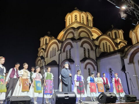 IMG-1ab9657b954ac1462533c2c5163ee470-V_resize