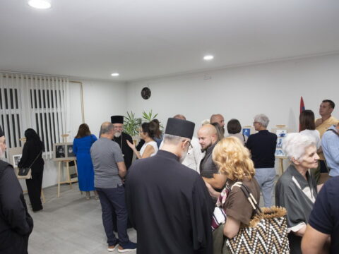IMG-5860ea7e69c2ab4066fc9a2cc219682a-V_resize