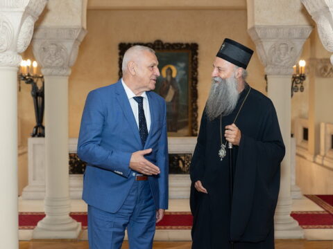 img-1541161_resize