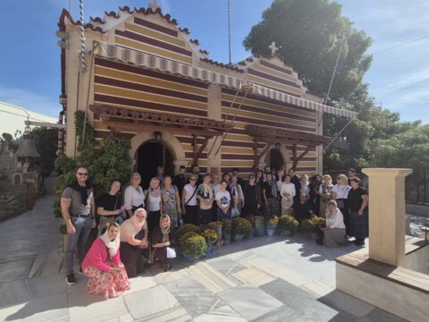 IMG-b7780c2ccef27eed9edcf1eb6632cf6a-V_resize